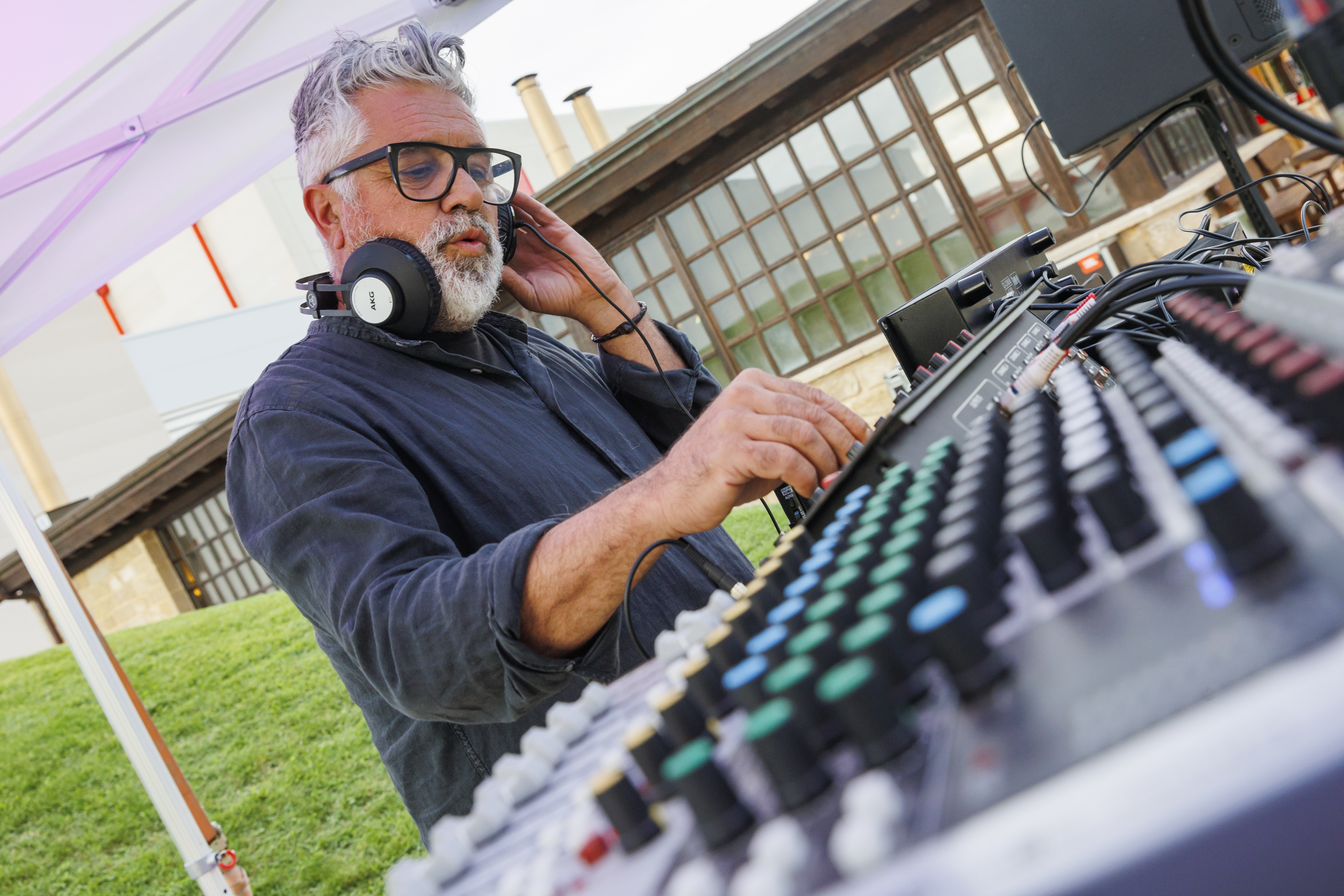 DJ GUATECON